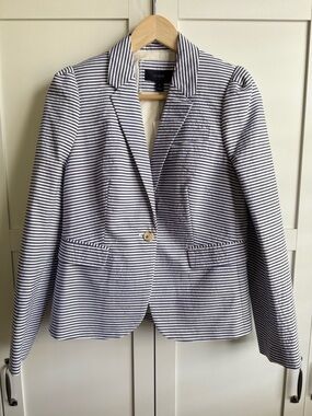 J.Crew Seersucker Blazer with Puff Sleeves in Blue and white Stripe Size 6